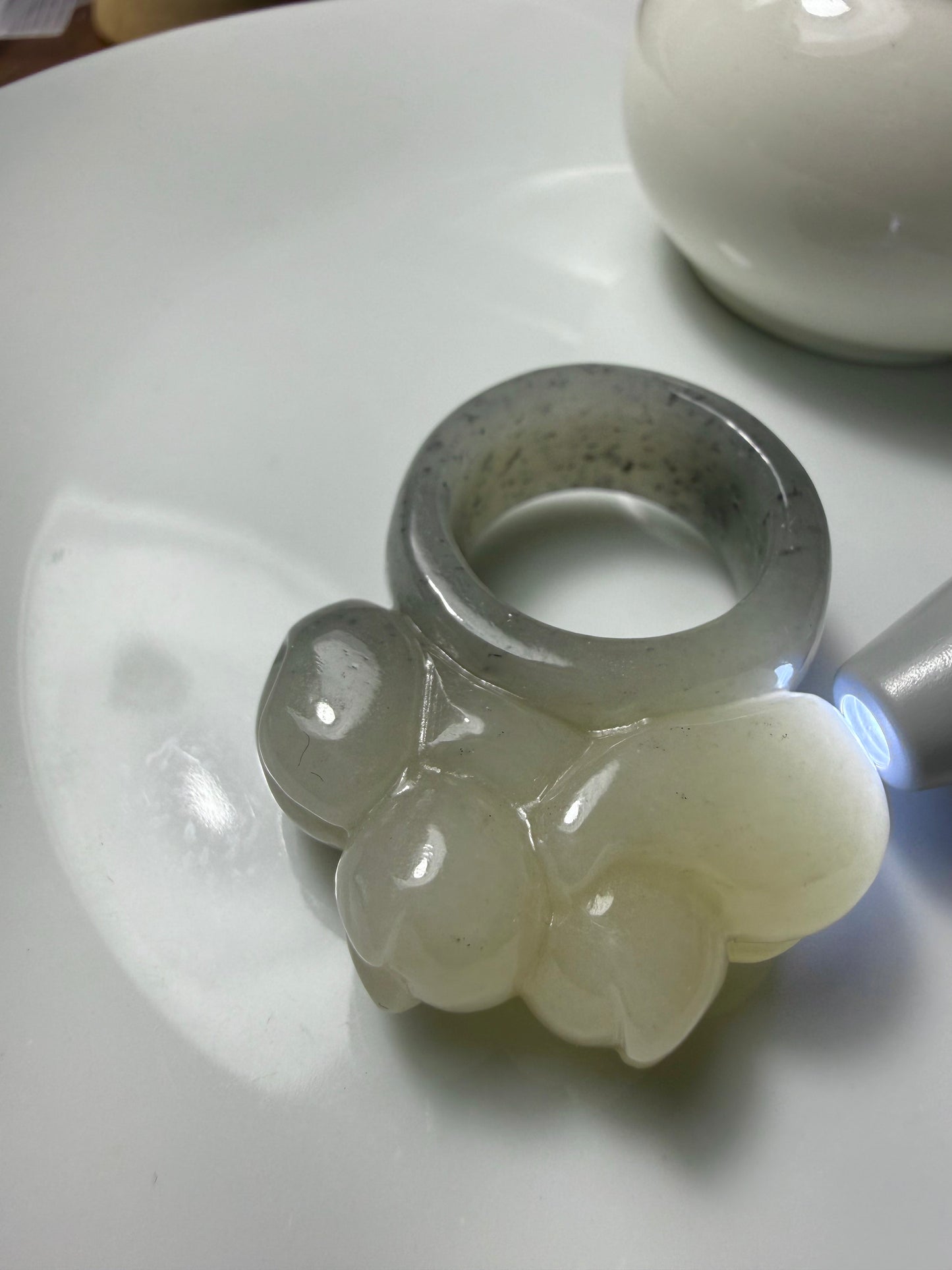 Premium Qinghua Hetian Jade Nephrite Jade ring carved cats with original certificate
