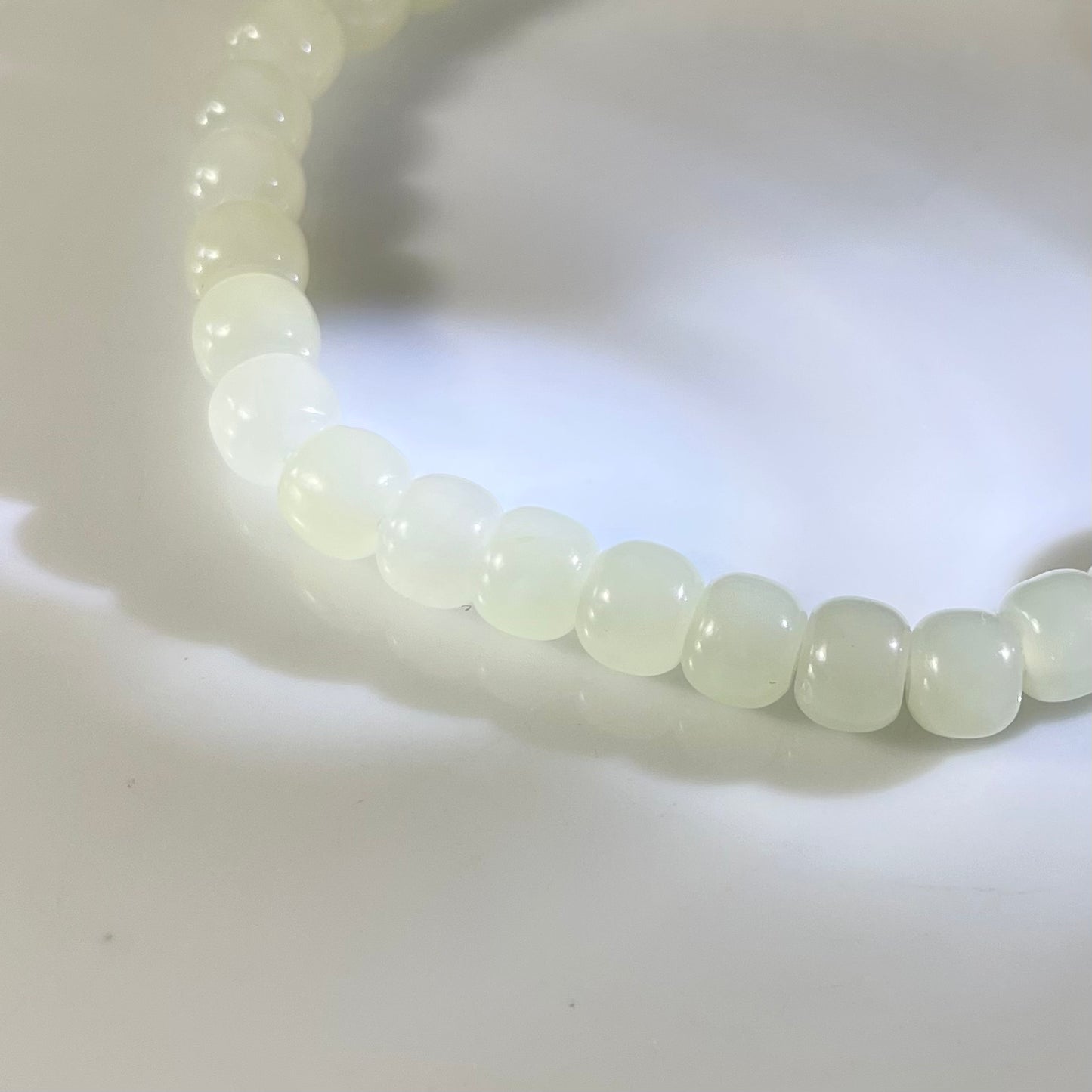 [Final sale] White Hetian Jade nephrite jade Bracelet - 6 mm beads 6 inches