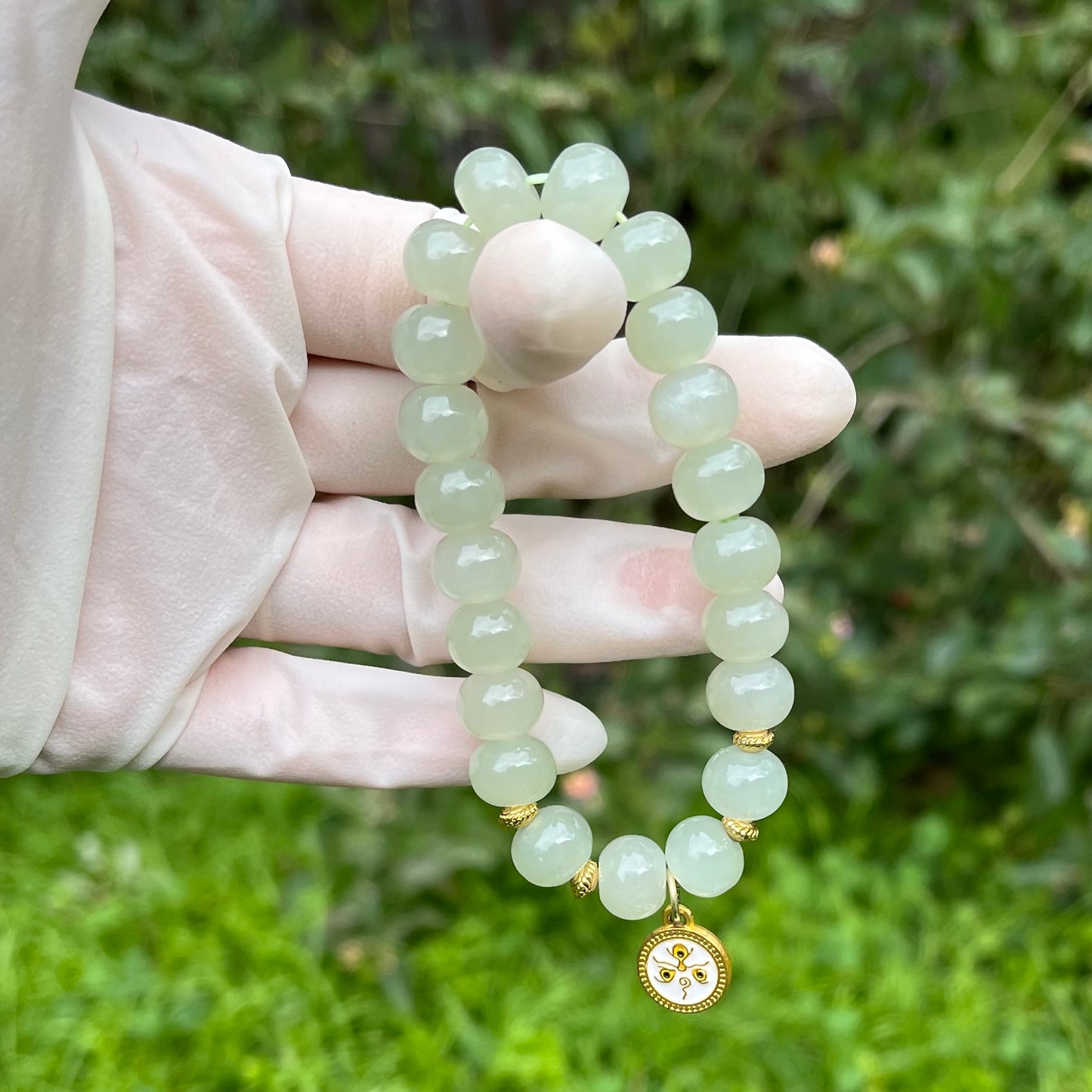 Certified genuine light water green Hetian Jade Bracelet - 10mm oval beads - 6.5 inch